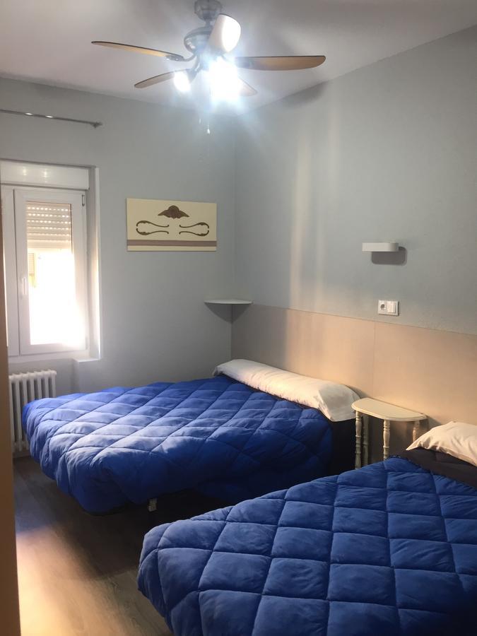 Hostal Rosales 阿兰达德杜洛 外观 照片